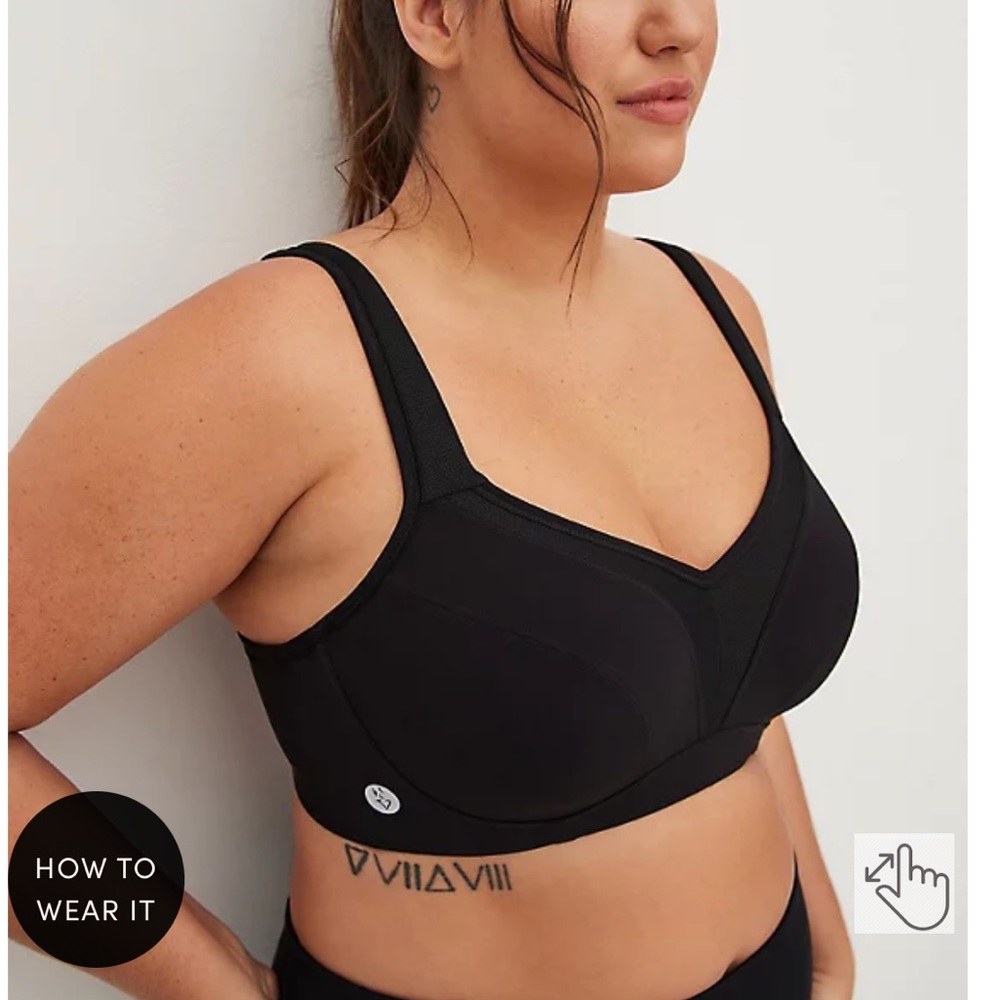 TORRID BLACK LIGHTLY LINED UNDERWIRE SPORTS BRA 44G